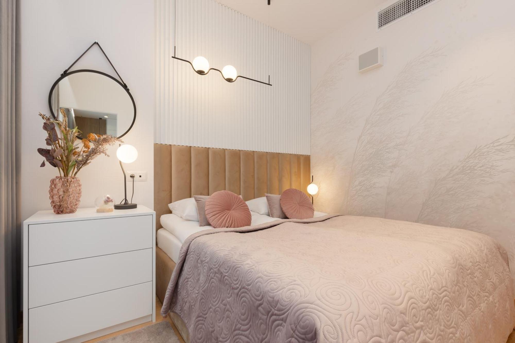 Exceptional Business Apartments By Noclegi Renters Warsaw Exterior photo